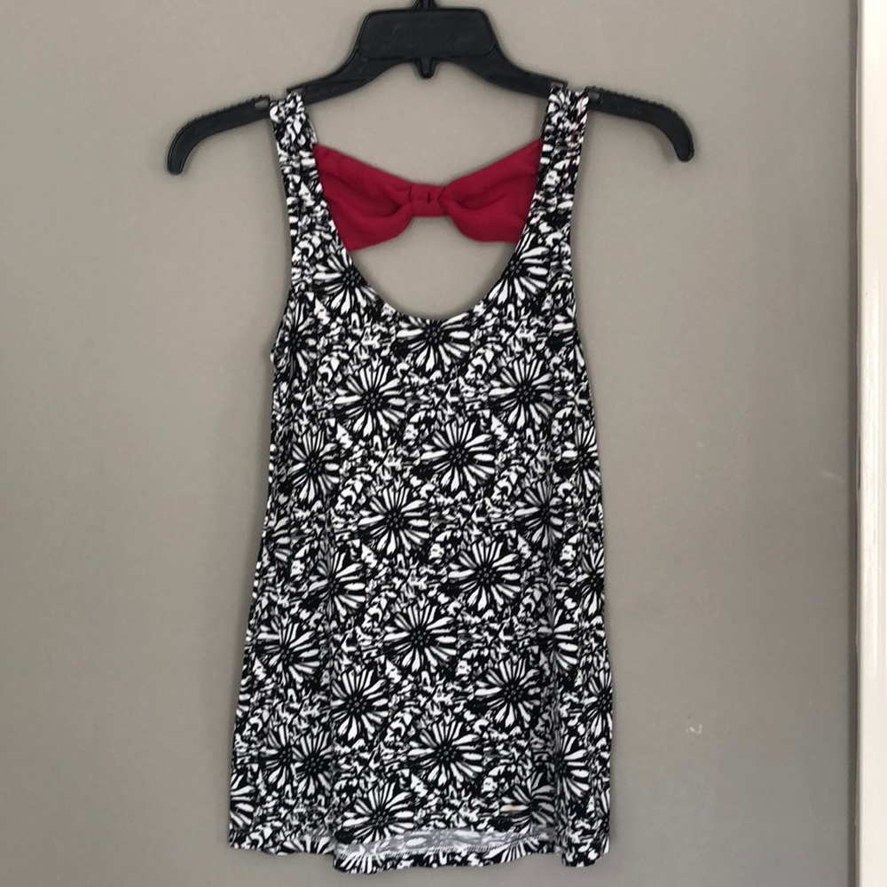 Rue 21, S, floral tank w/mesh bow accent on back